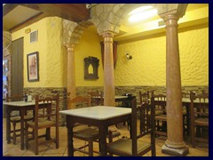 Plaza de la Virgen 20 - restaurant